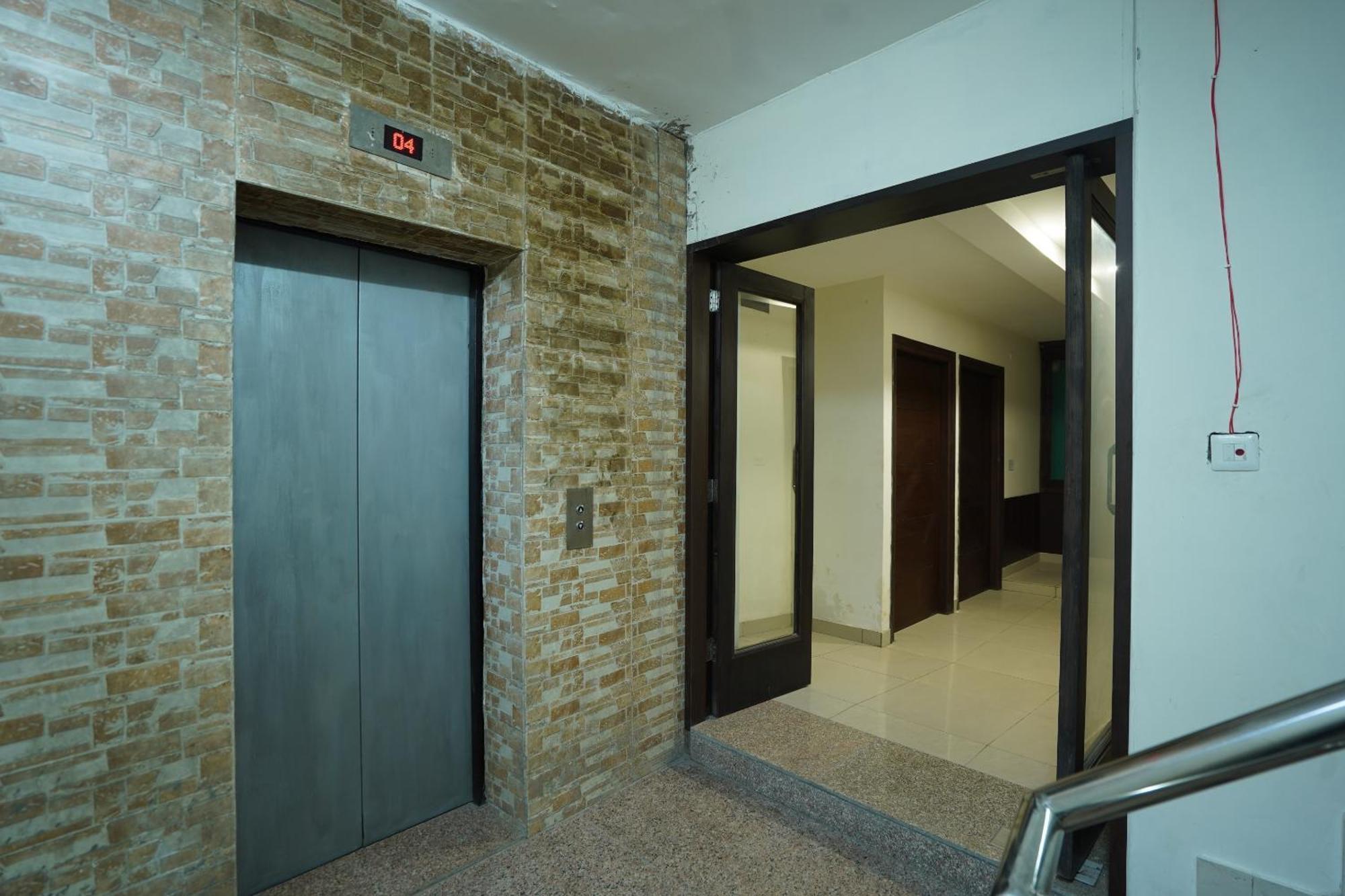 Hotel O Grey Orchid Ludhiana Esterno foto